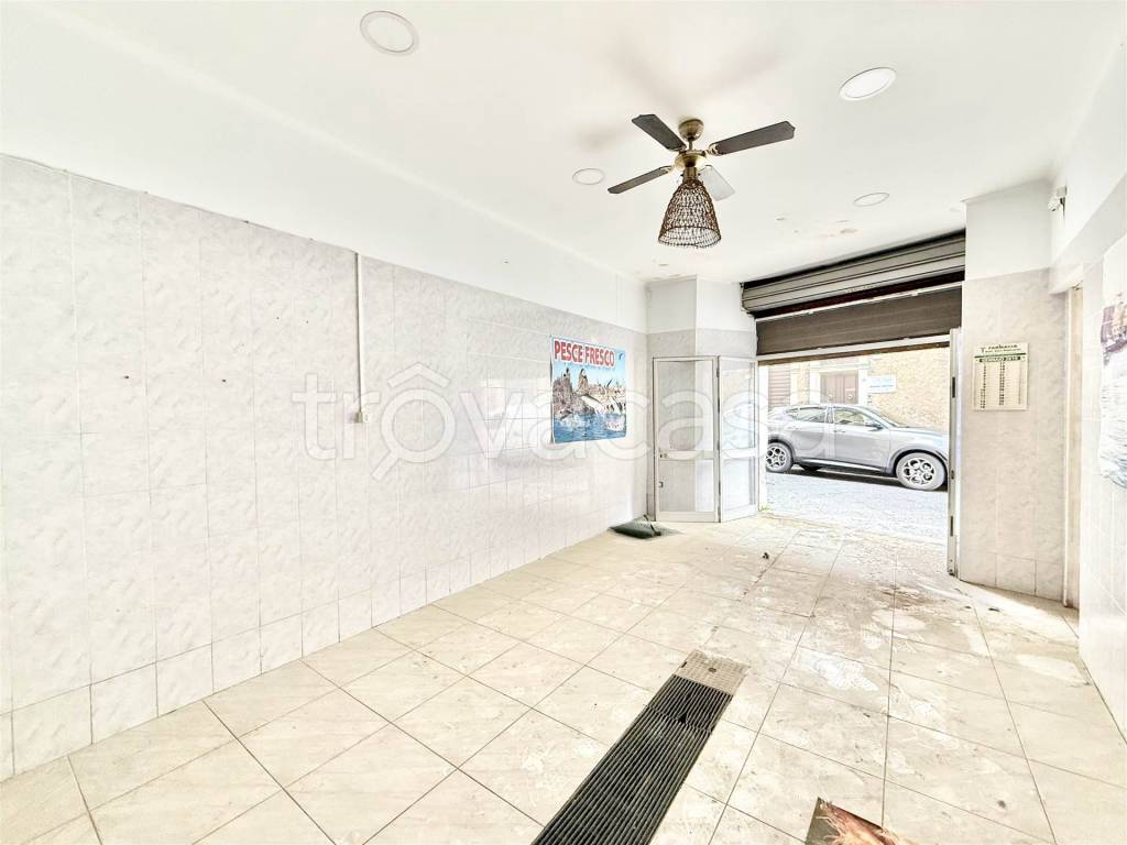 negozio in vendita a Santa Maria di Licodia