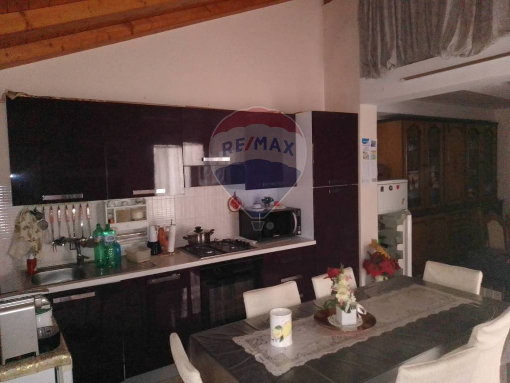 casa indipendente in vendita a Santa Maria di Licodia