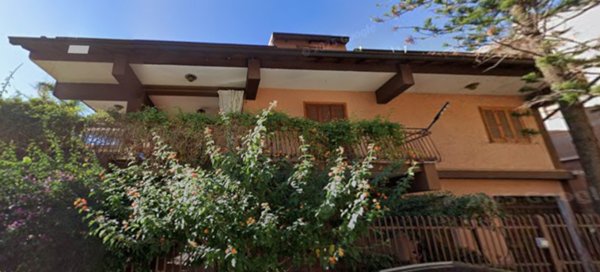 casa indipendente in vendita a Santa Maria di Licodia