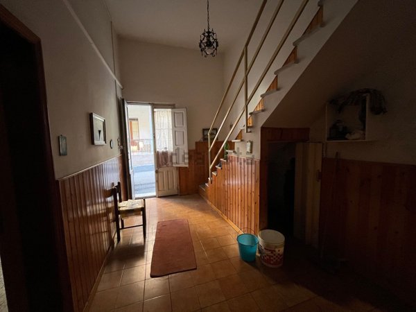 casa indipendente in vendita a Santa Maria di Licodia