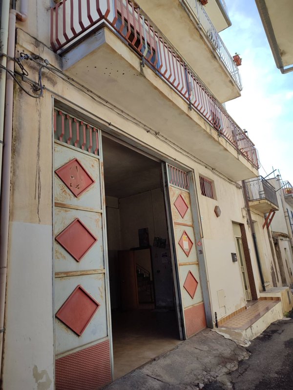 appartamento in vendita a Santa Maria di Licodia