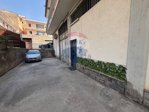 negozio in vendita a Santa Maria di Licodia