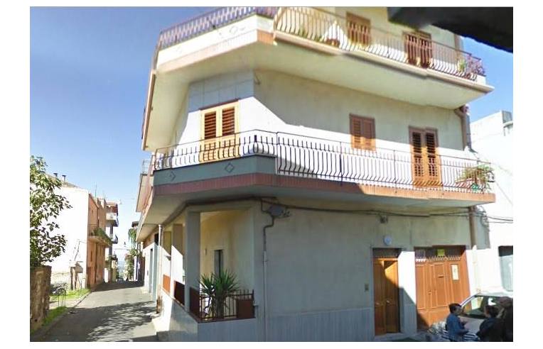 casa indipendente in vendita a Santa Maria di Licodia