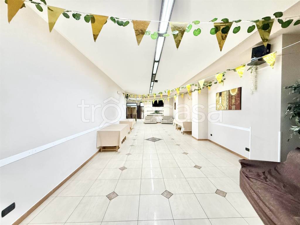 negozio in vendita a Santa Maria di Licodia