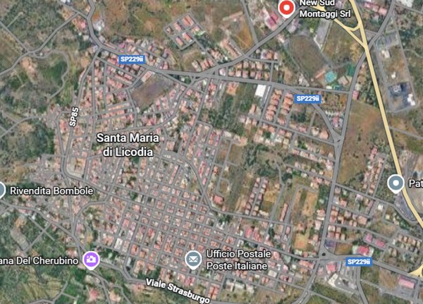 casa indipendente in vendita a Santa Maria di Licodia