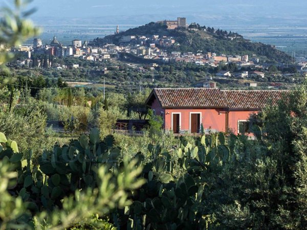 casa indipendente in vendita a Santa Maria di Licodia