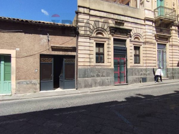 negozio in vendita a Santa Maria di Licodia