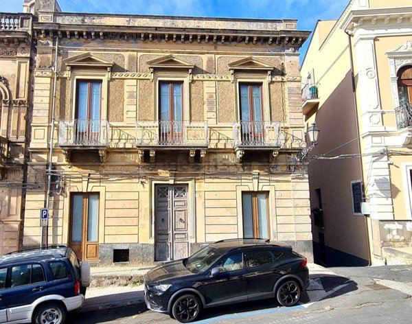 appartamento in vendita a Santa Maria di Licodia