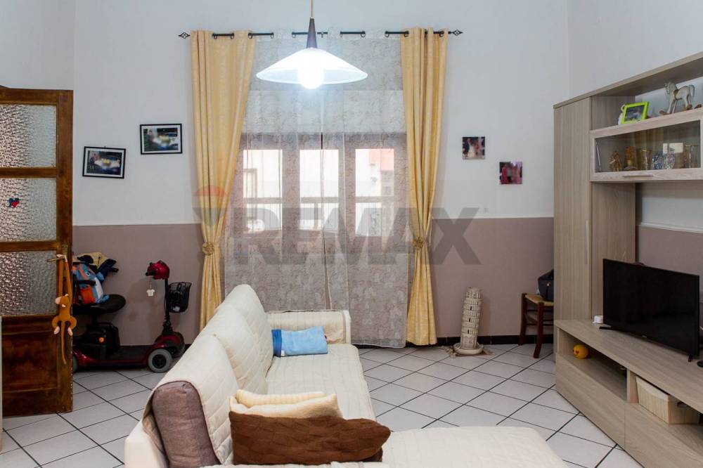 casa indipendente in vendita a Santa Maria di Licodia