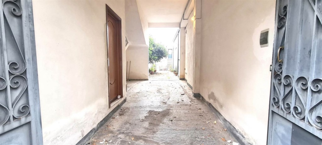 casa indipendente in vendita a Santa Maria di Licodia
