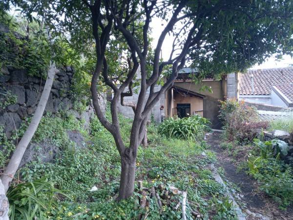 casa indipendente in vendita a Santa Venerina
