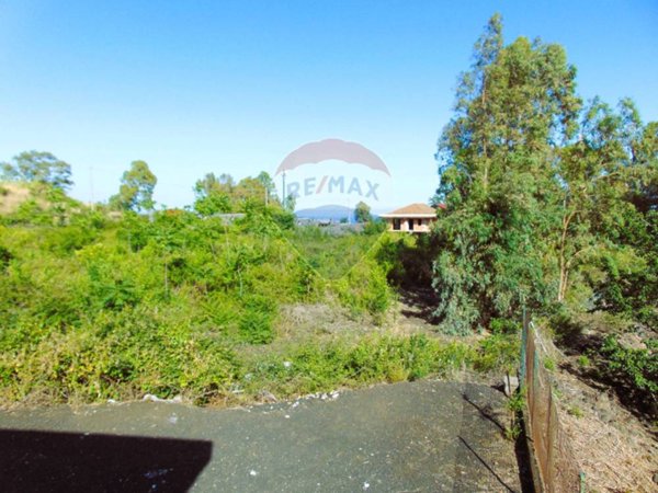 casa indipendente in vendita a Santa Venerina
