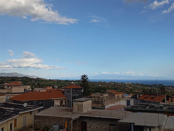 appartamento in vendita a Santa Venerina in zona Linera