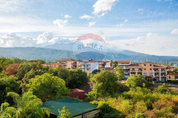 appartamento in vendita a Santa Venerina
