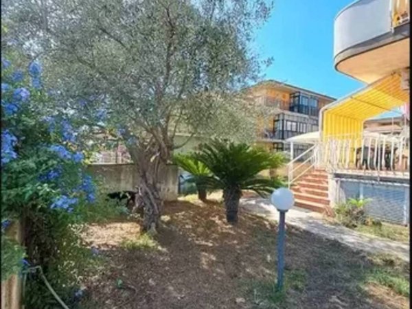 appartamento in vendita a Santa Venerina