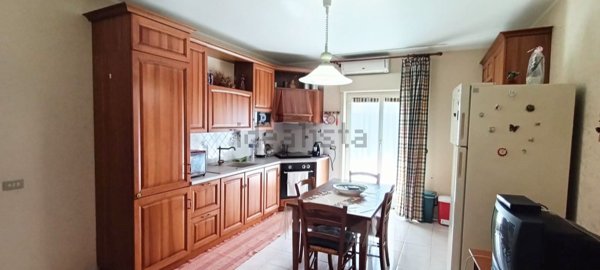 appartamento in vendita a Santa Venerina in zona Linera