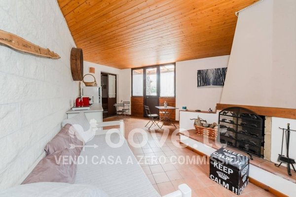 casa indipendente in vendita a Santa Venerina
