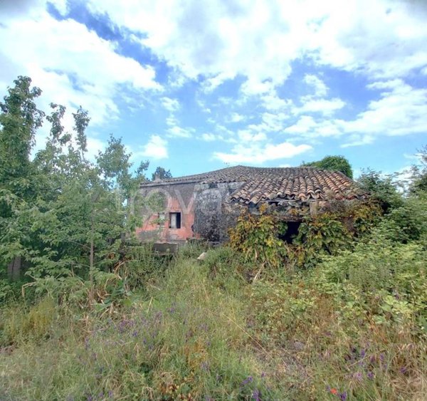 casa indipendente in vendita a Santa Venerina