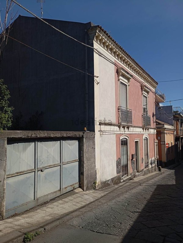 casa indipendente in vendita a Santa Venerina in zona Bongiardo