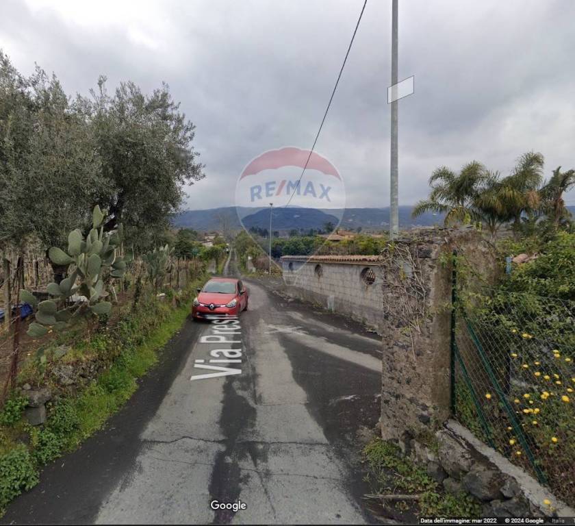 casa indipendente in vendita a Santa Venerina