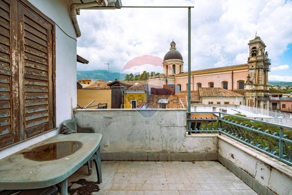 casa semindipendente in vendita a Santa Venerina