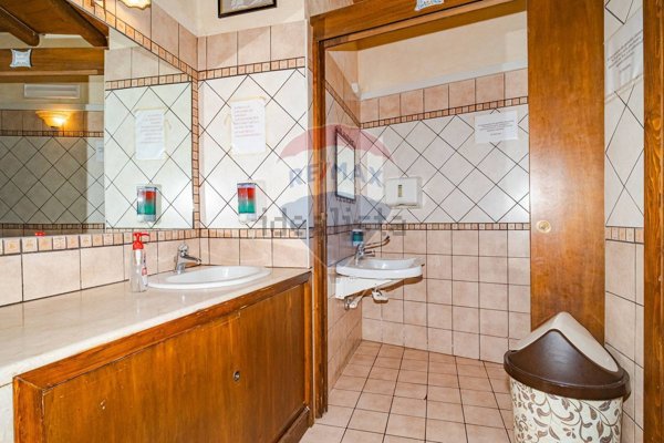 casa indipendente in vendita a Santa Venerina