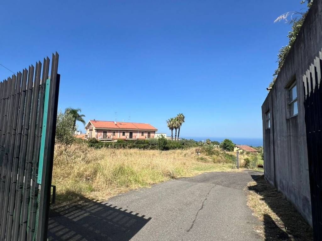 casa indipendente in vendita a Santa Venerina