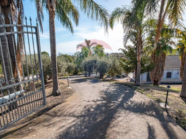 casa indipendente in vendita a Santa Venerina in zona Dagala del Re