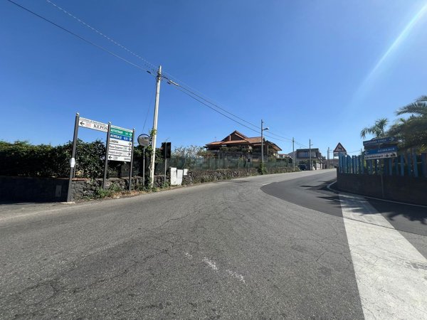 casa indipendente in vendita a Santa Venerina in zona Bongiardo