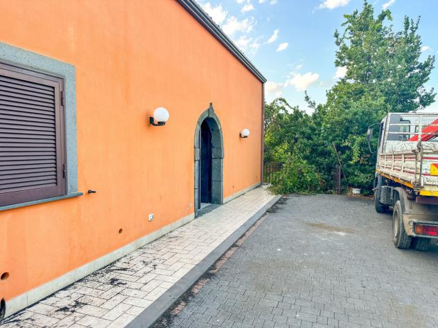 casa indipendente in vendita a Santa Venerina in zona Linera