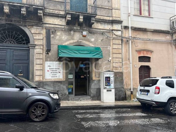 negozio in vendita a Santa Venerina