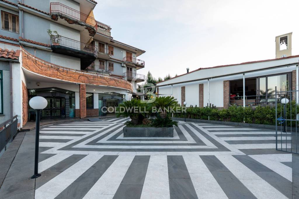 negozio in vendita a Santa Venerina