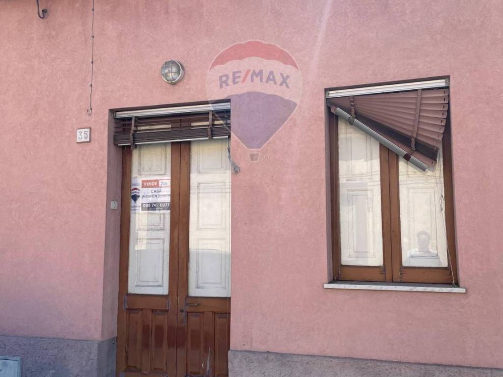 casa indipendente in vendita a Santa Venerina in zona Linera