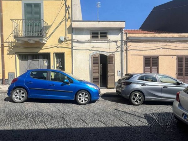 casa indipendente in vendita a Santa Venerina