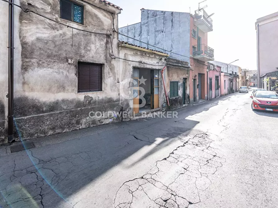 casa indipendente in vendita a Santa Venerina