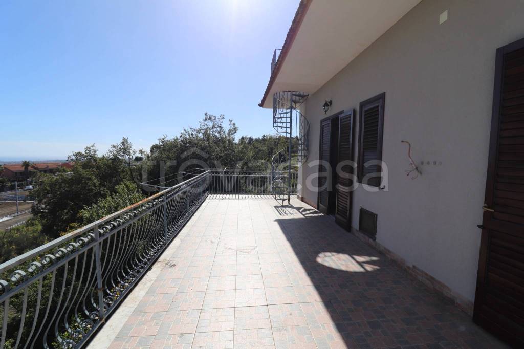 appartamento in vendita a Santa Venerina