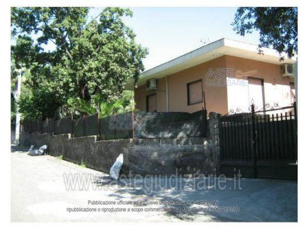 terreno edificabile in vendita a Santa Venerina