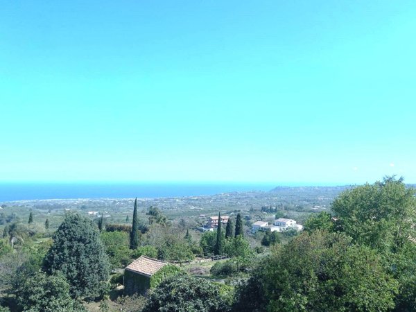 casa indipendente in vendita a Santa Venerina