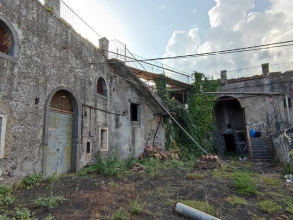 negozio in vendita a Santa Venerina