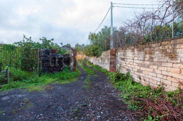 appartamento in vendita a Santa Venerina in zona Linera