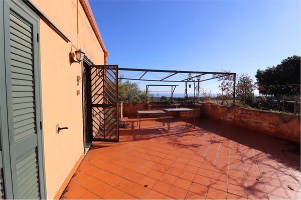 casa indipendente in vendita a Santa Venerina in zona Linera