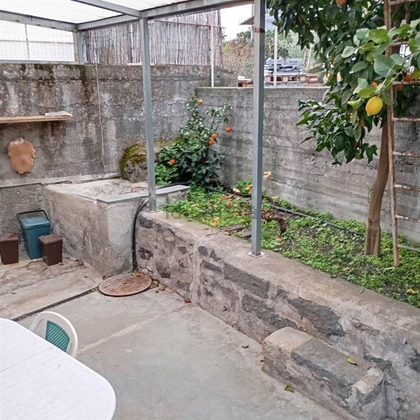 casa indipendente in vendita a Santa Venerina in zona Bongiardo