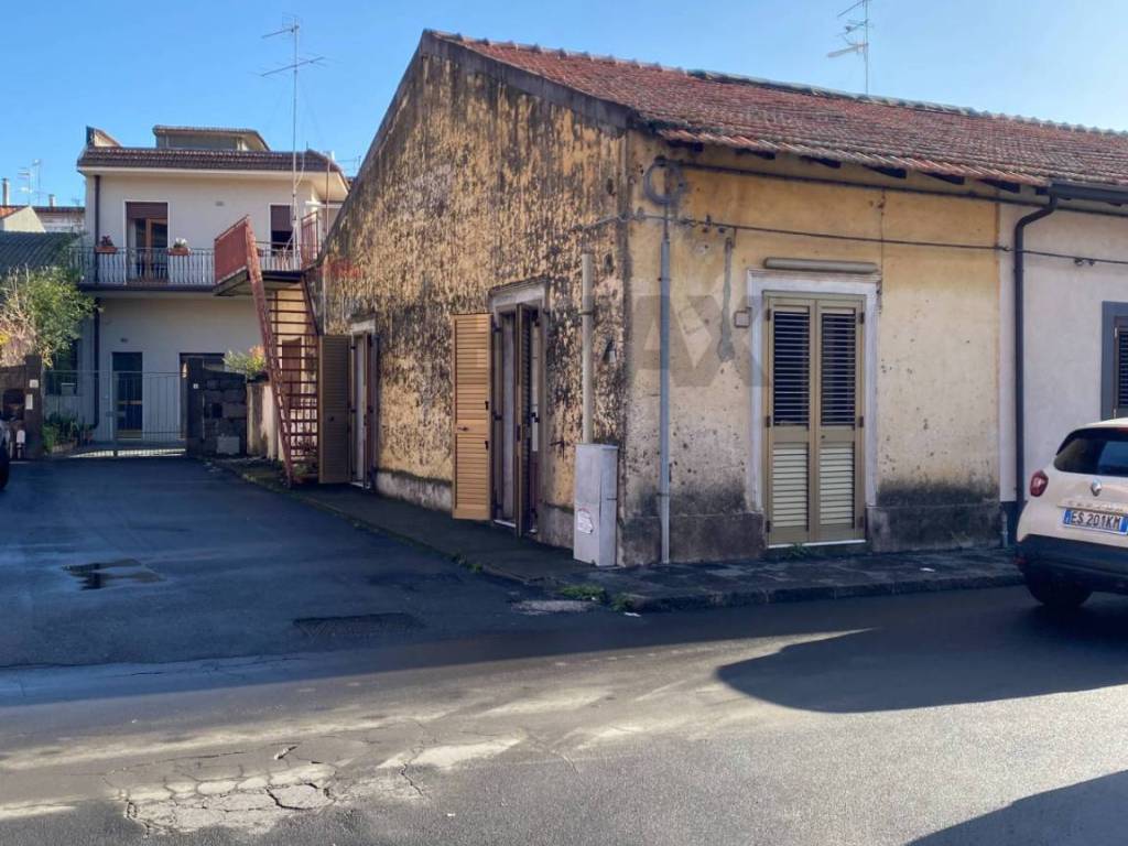 casa indipendente in vendita a Santa Venerina in zona Linera