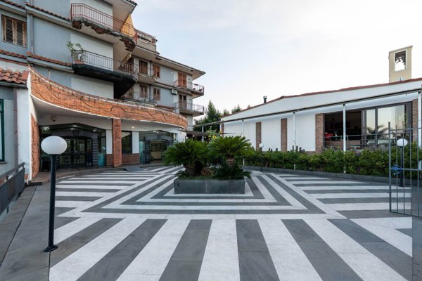 casa indipendente in vendita a Santa Venerina