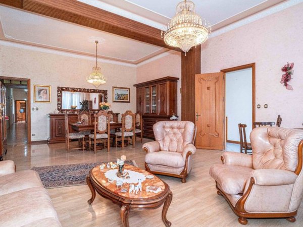 casa indipendente in vendita a Santa Venerina