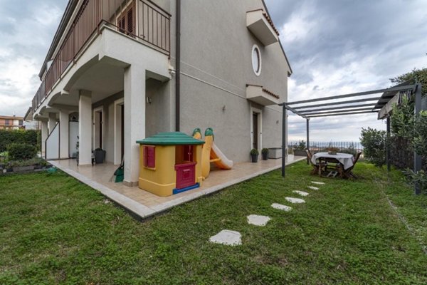 casa indipendente in vendita a Santa Venerina in zona Linera