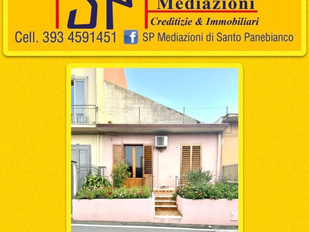 casa indipendente in vendita a Santa Venerina