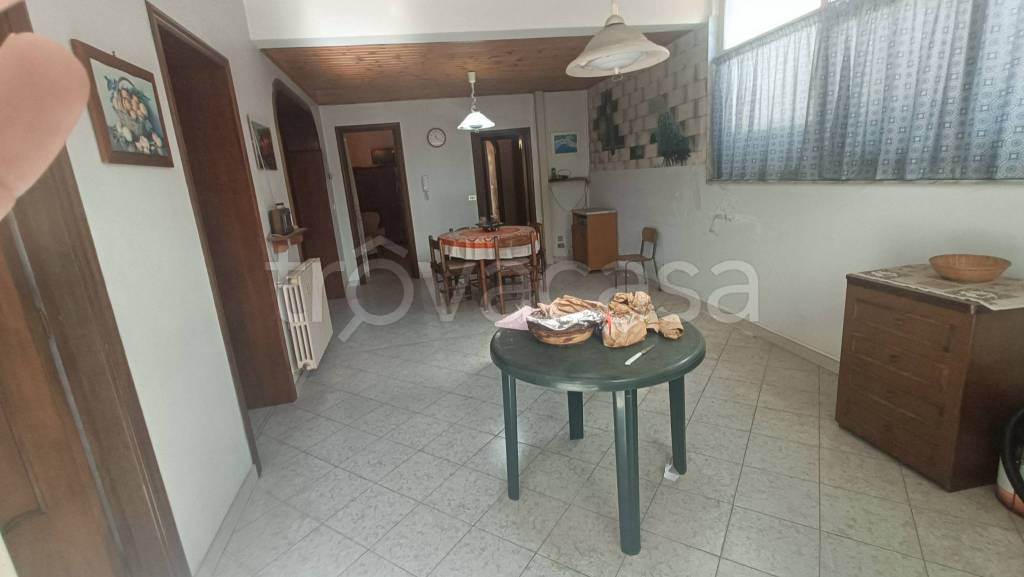 casa indipendente in vendita a Santa Venerina