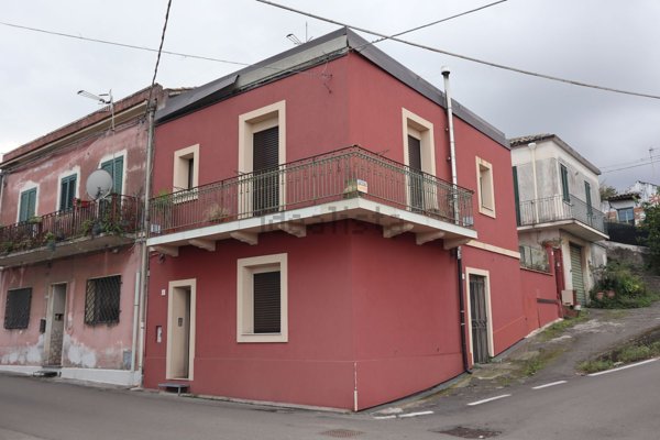 casa indipendente in vendita a Santa Venerina in zona Dagala del Re