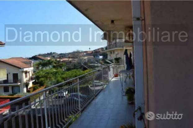 appartamento in vendita a Santa Venerina in zona Linera